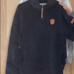 NWT Wanakome Unisex Black 1/2 Zip Mayberry Sweatshirt